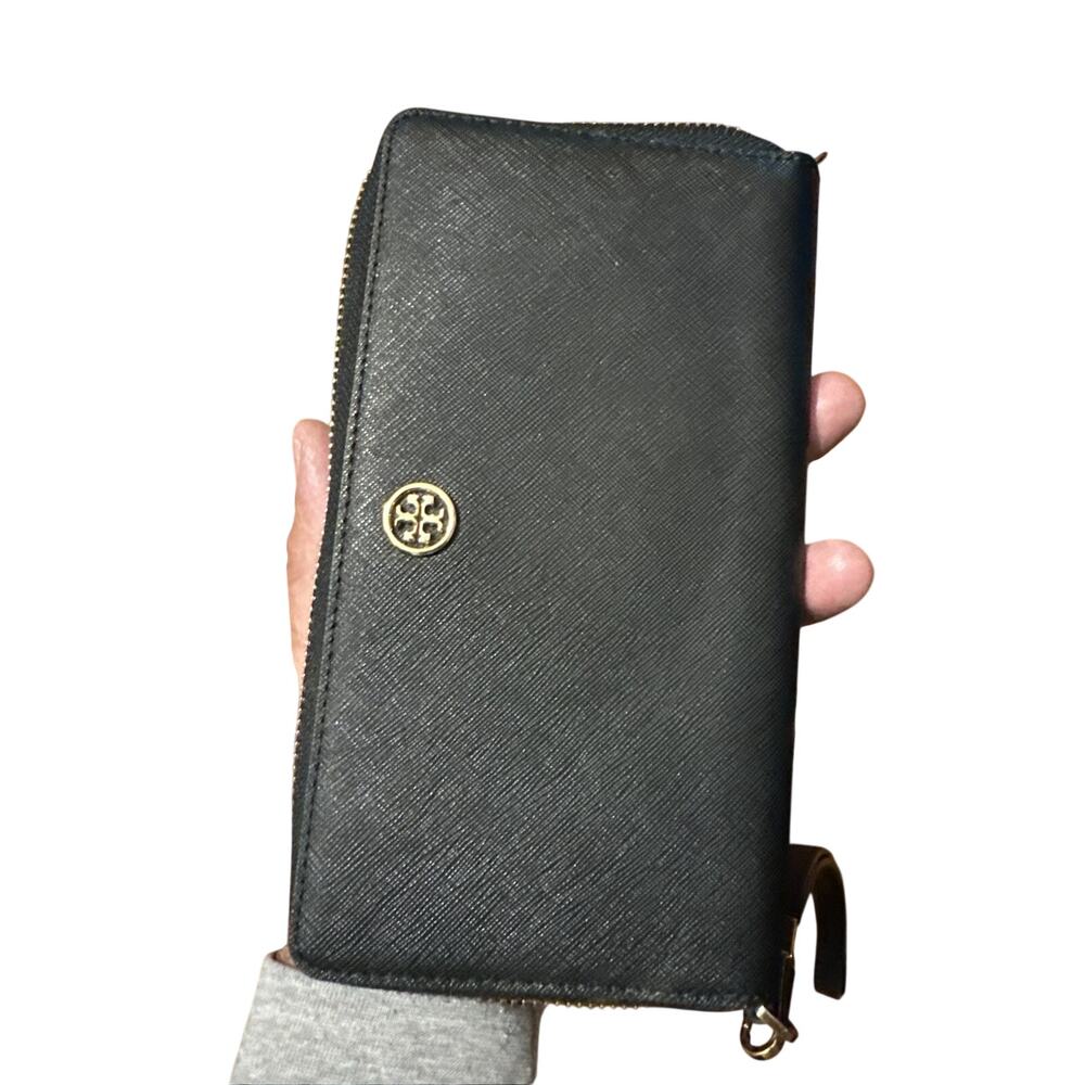 TORY BURCH Robinson Saffiano Black Continental Wallet